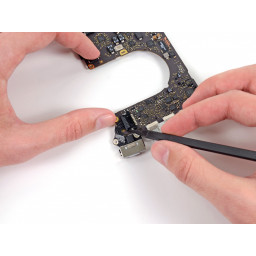 MacBook Pro 13-дюймовый дисплей Retina, конец 2012 года, замена платы MagSafe DC-In
